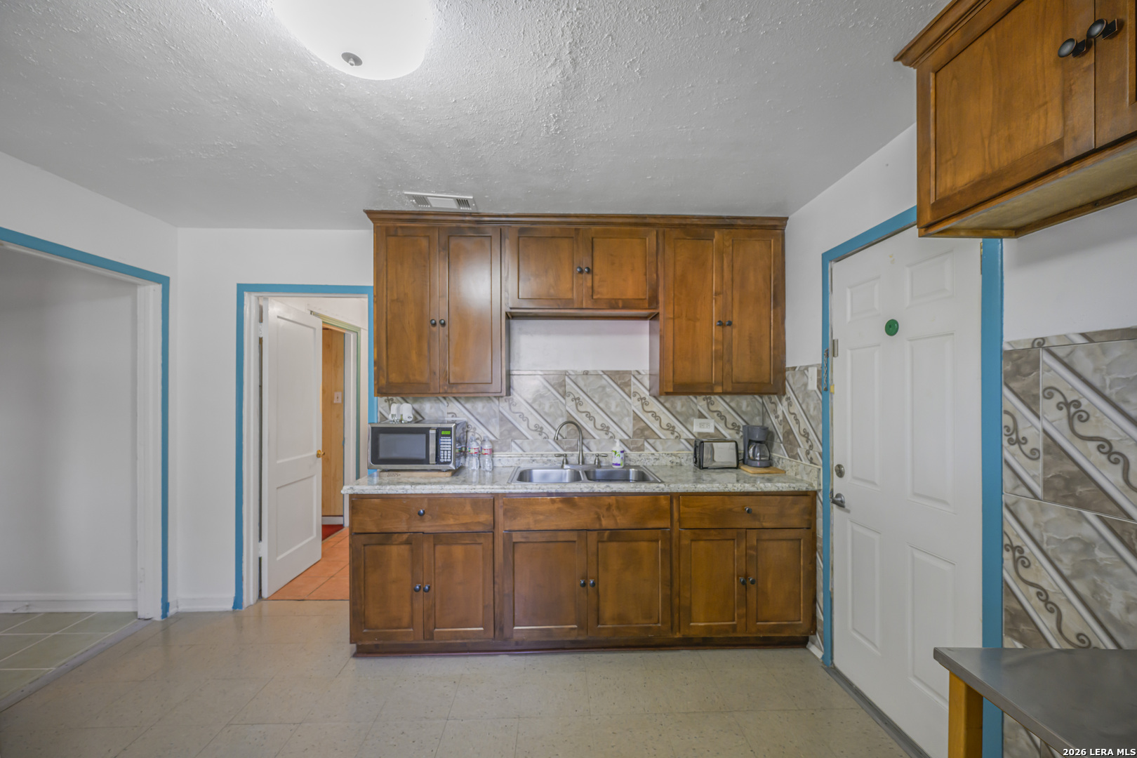 1430 W Kings Highway San Antonio TX 78201