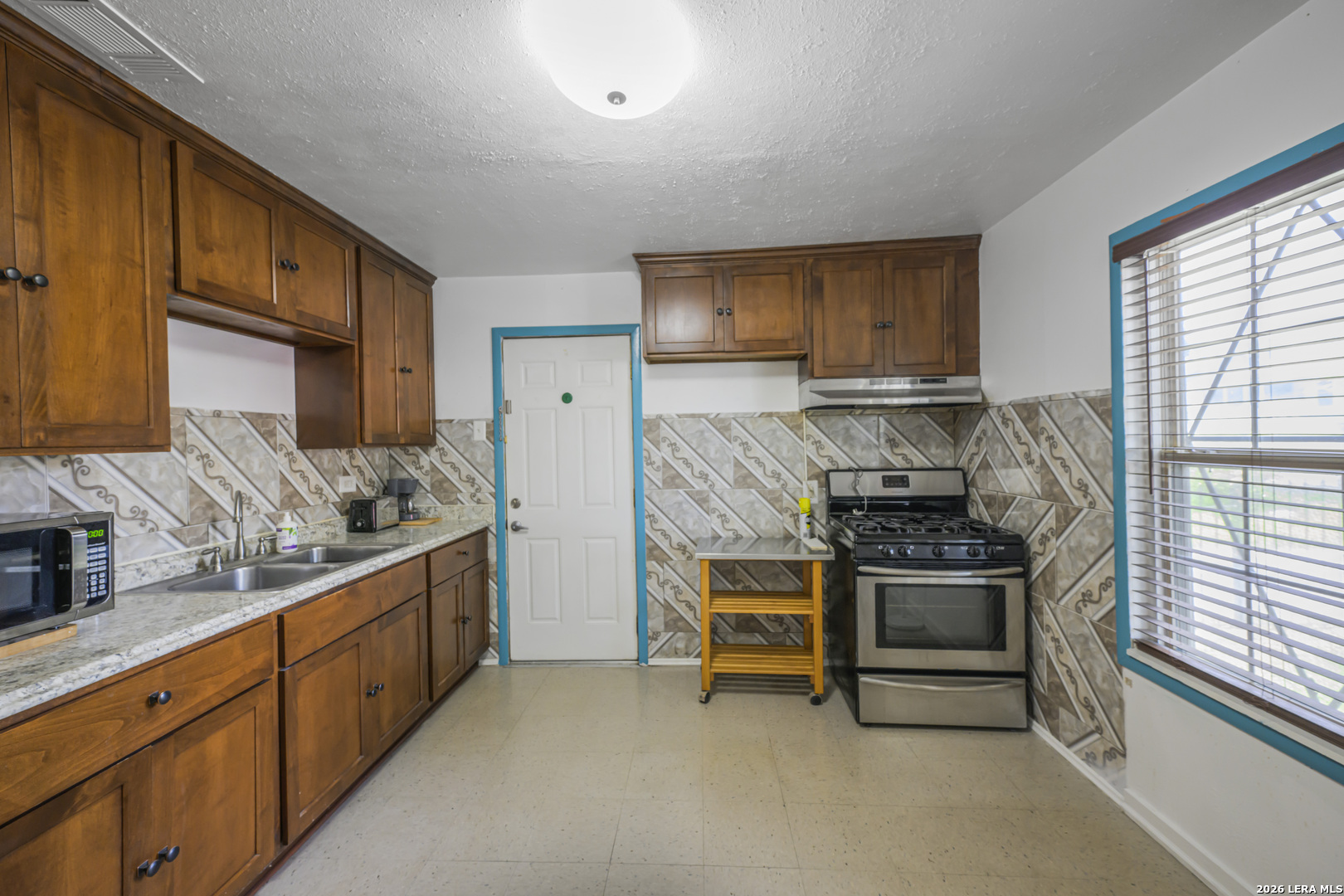 1430 W Kings Highway San Antonio TX 78201