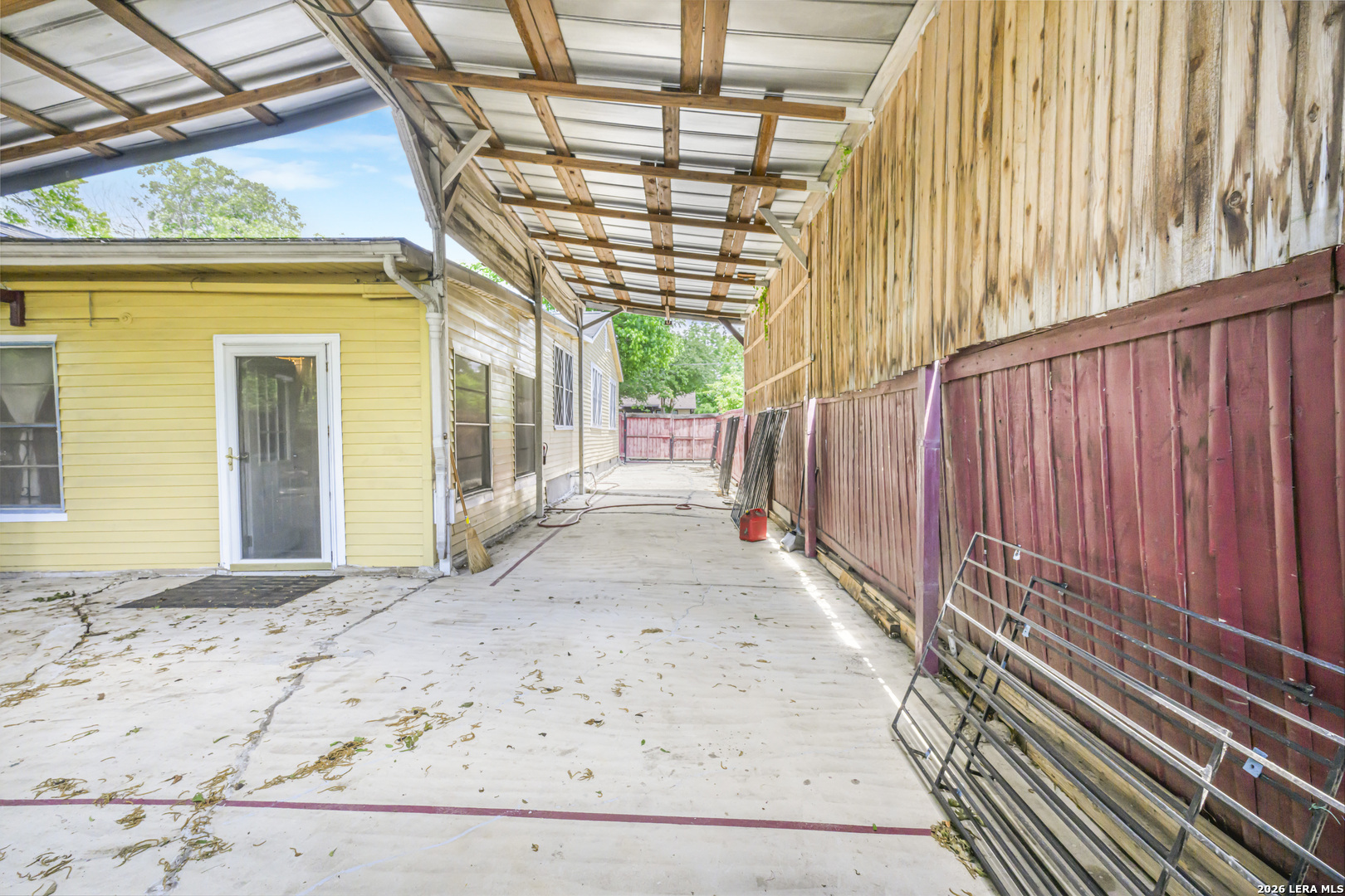 1430 W Kings Highway San Antonio TX 78201