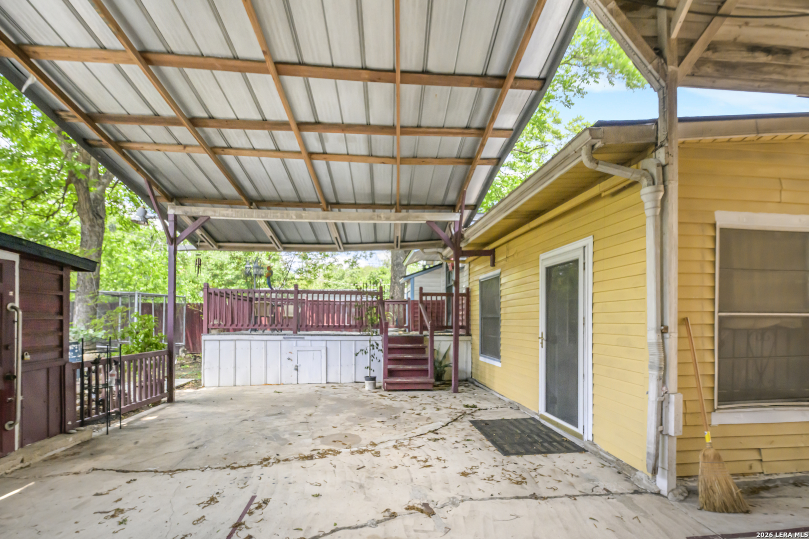 1430 W Kings Highway San Antonio TX 78201