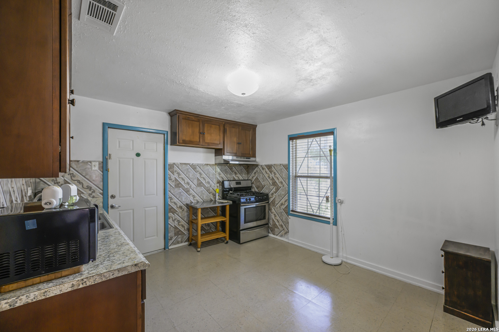 1430 W Kings Highway San Antonio TX 78201