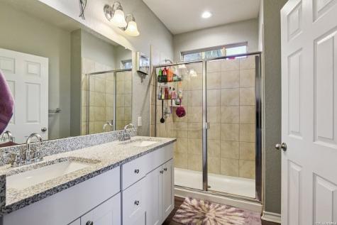 8814 White Crown San Antonio TX 78254