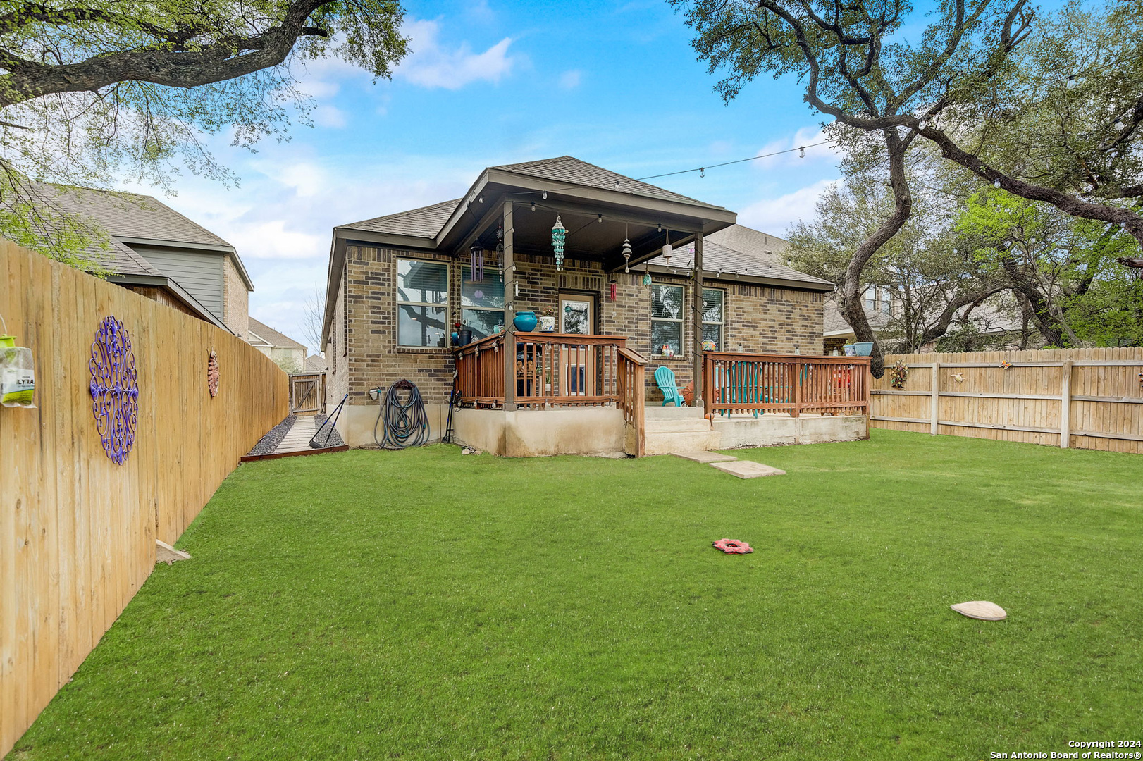 8814 White Crown San Antonio TX 78254