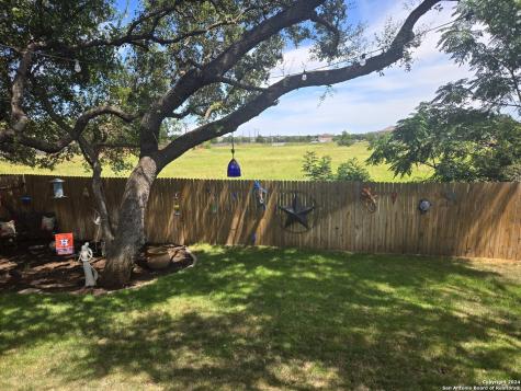 8814 White Crown San Antonio TX 78254