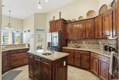 6695 Fm 3175 Somerset TX 78069