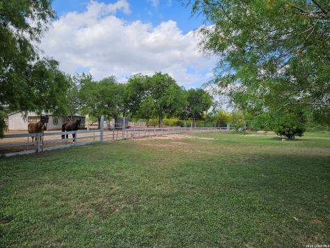 6695 Fm 3175 Somerset TX 78069