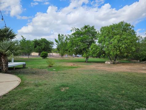 6695 Fm 3175 Somerset TX 78069