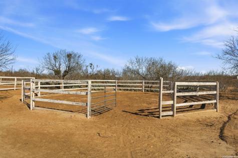 6695 Fm 3175 Somerset TX 78069