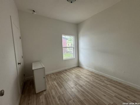 2402 W Martin Street San Antonio TX 78207