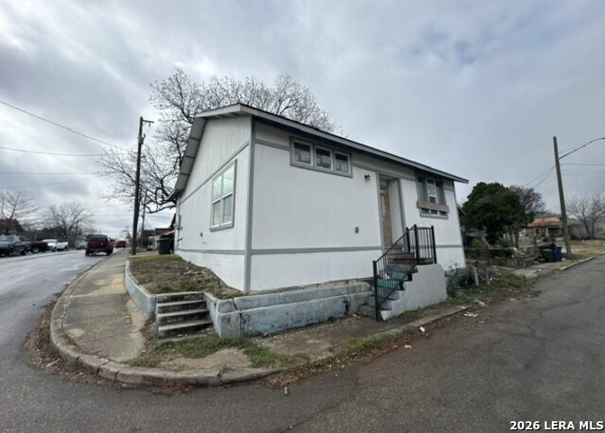 2402 W Martin Street San Antonio TX 78207