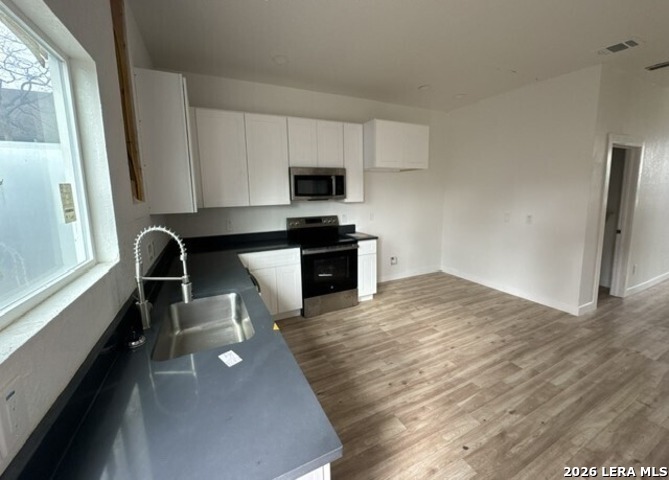 2402 W Martin Street San Antonio TX 78207