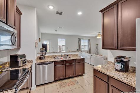 7738 Watersedge Cove San Antonio TX 78254