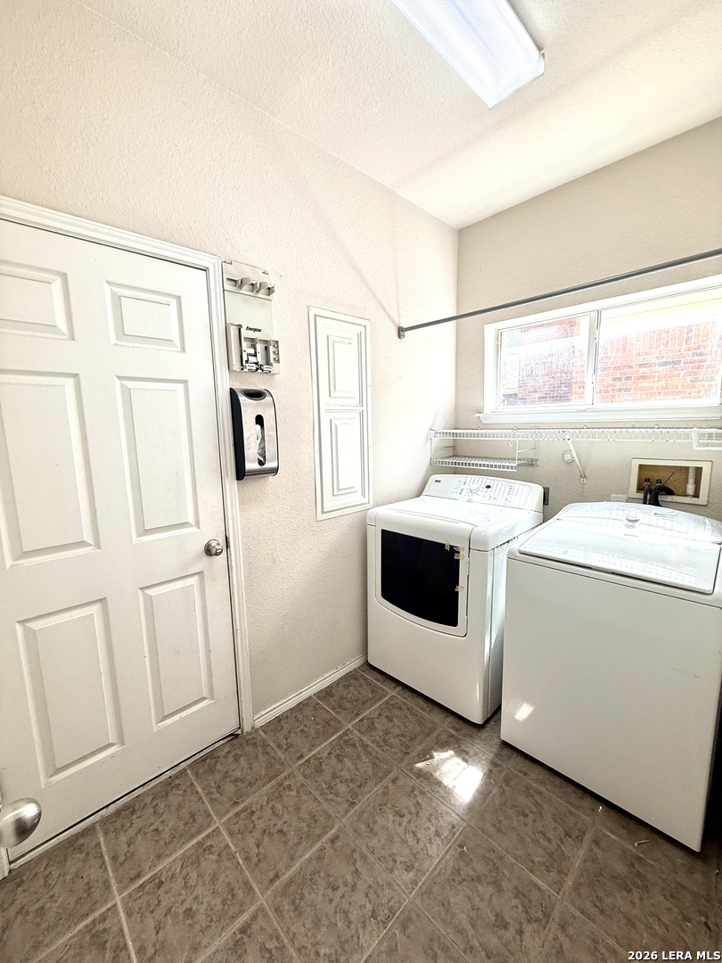 8139 Rockwell Vista San Antonio TX 78249