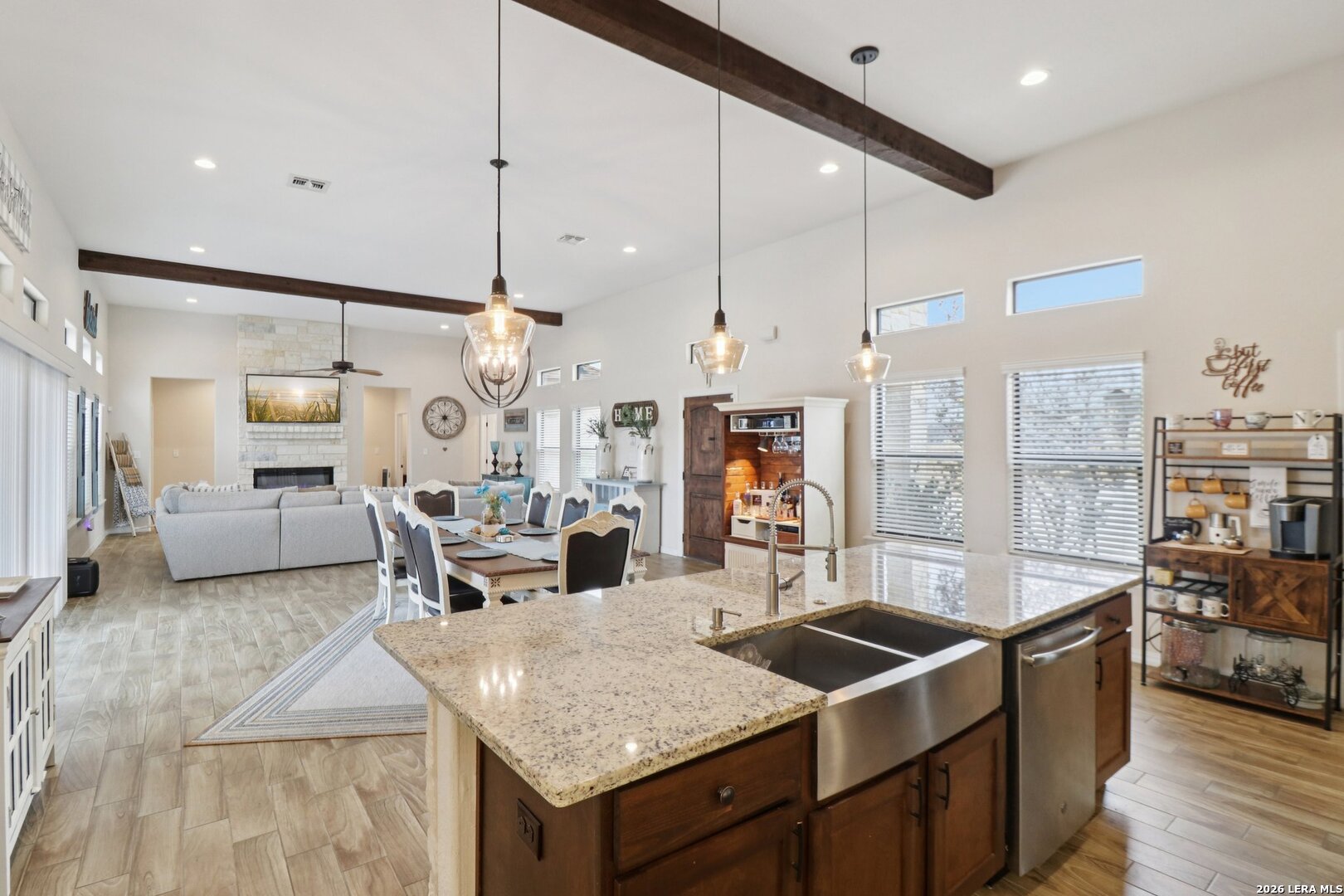 311 Abrego Lake Floresville TX 78114