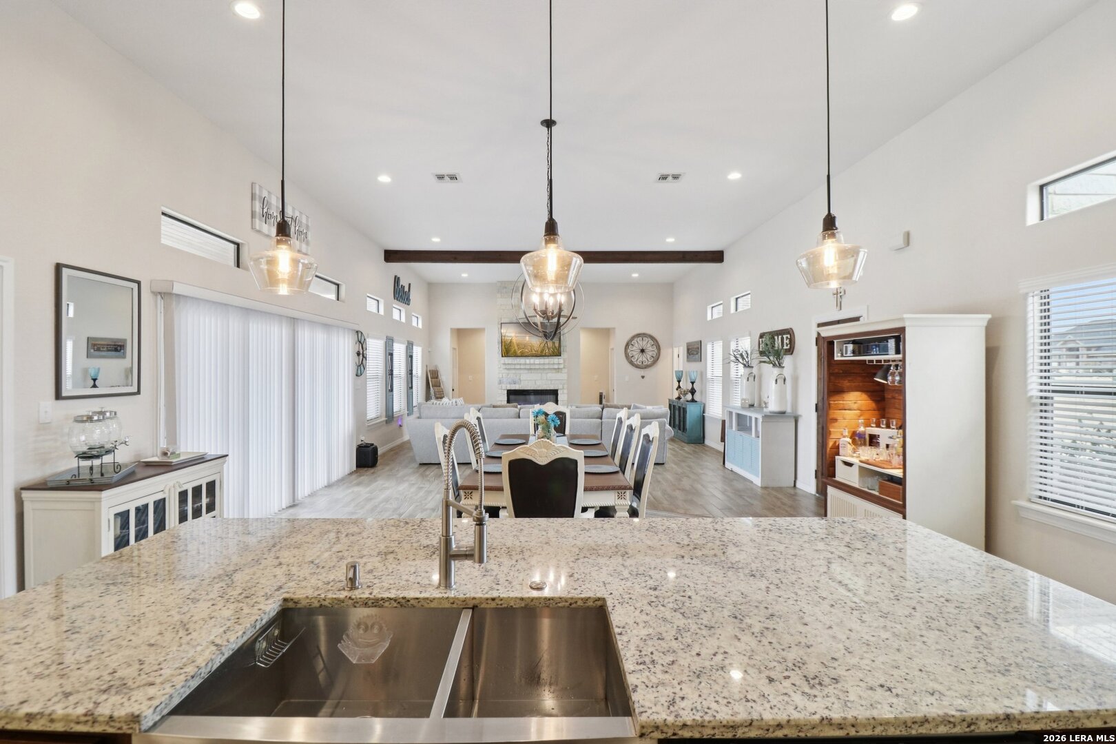 311 Abrego Lake Floresville TX 78114