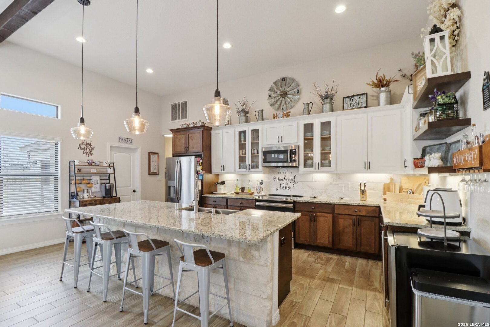 311 Abrego Lake Floresville TX 78114