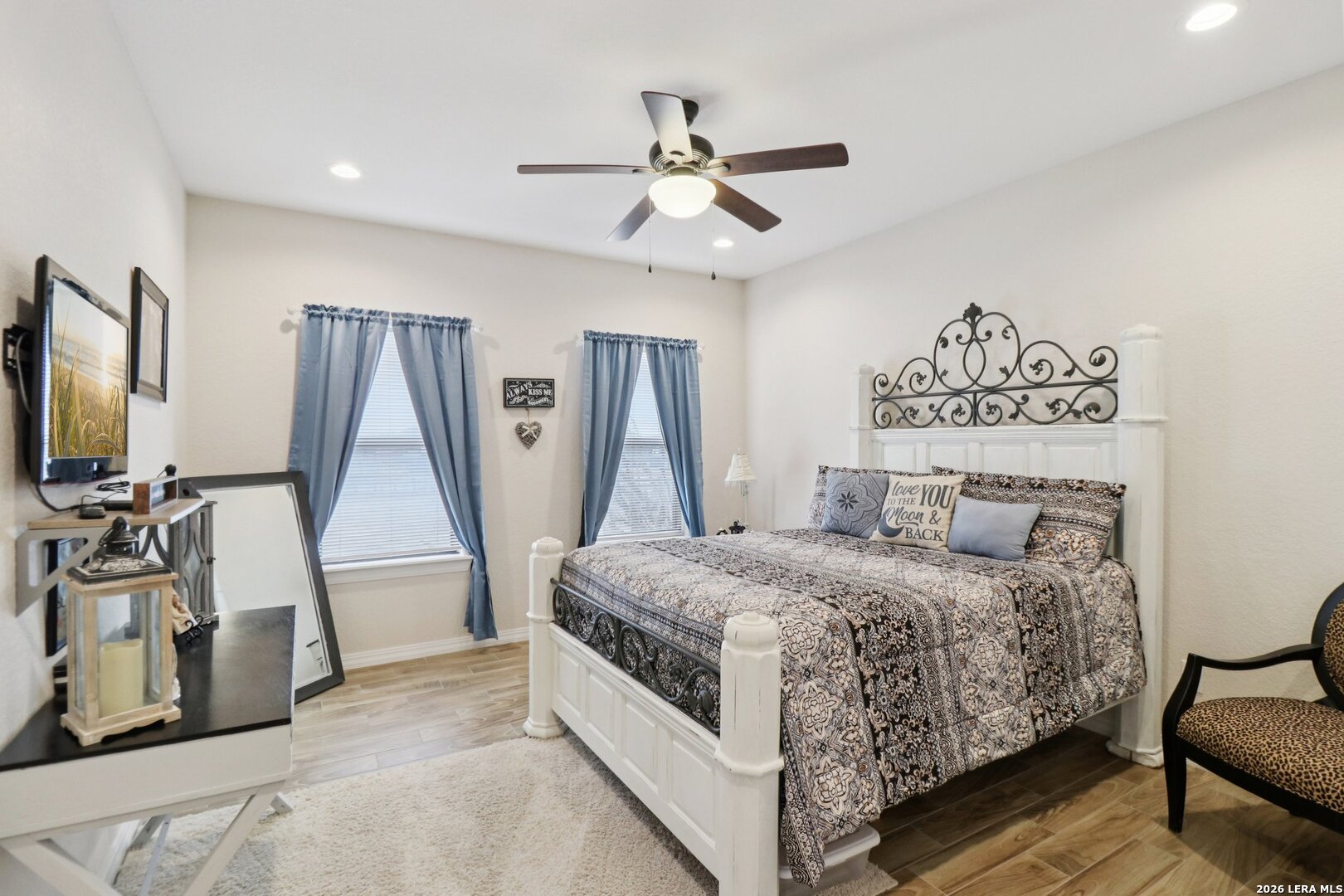 311 Abrego Lake Floresville TX 78114