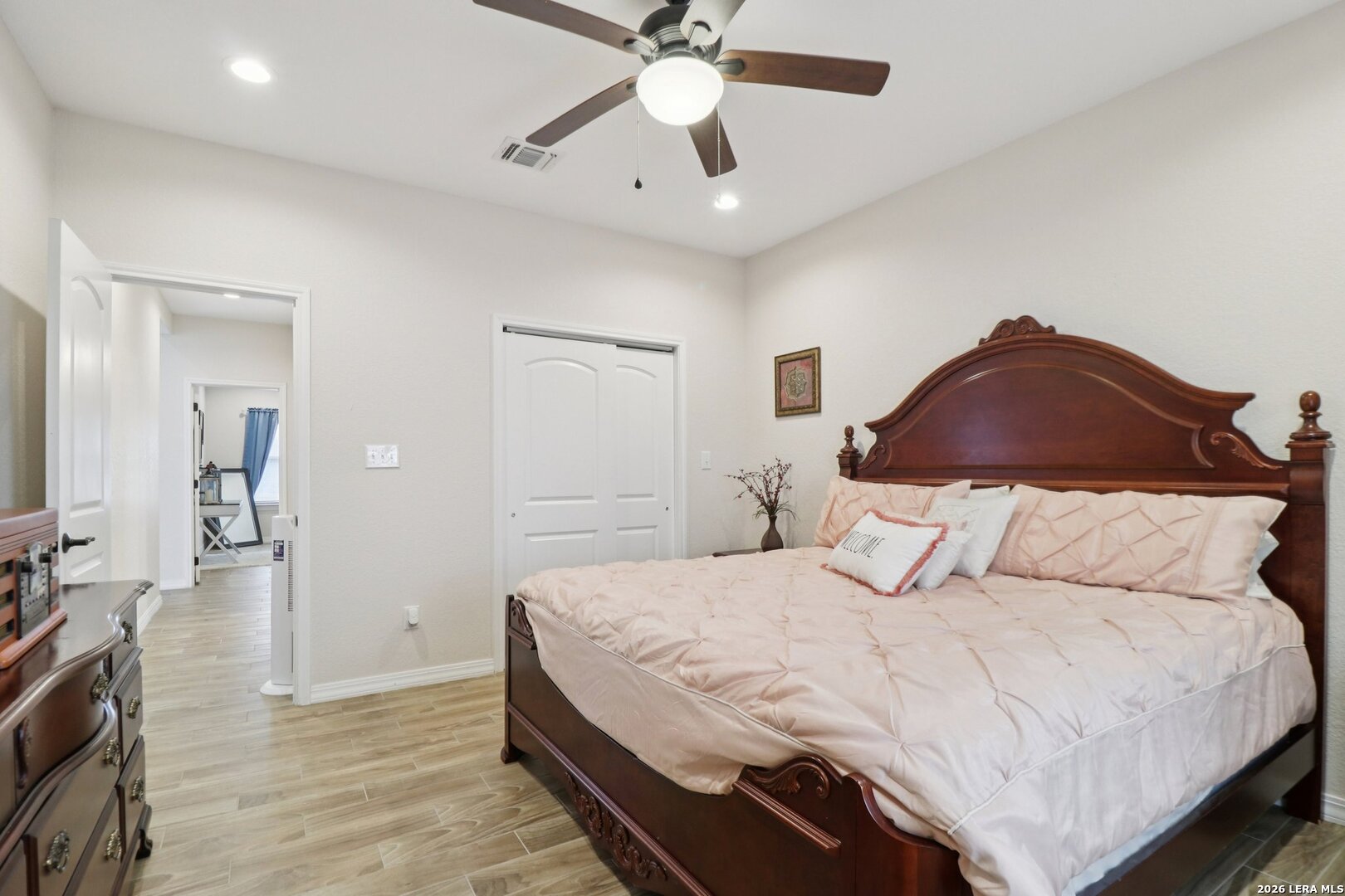 311 Abrego Lake Floresville TX 78114