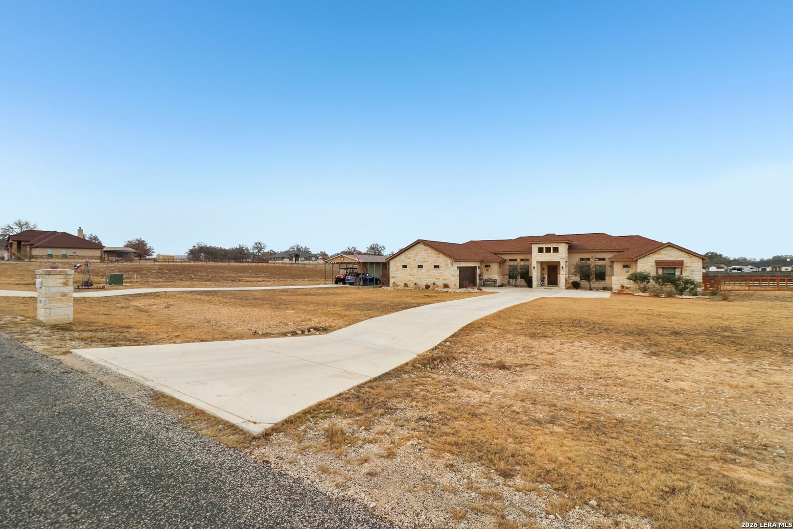 311 Abrego Lake Floresville TX 78114