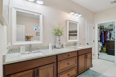 311 Abrego Lake Floresville TX 78114