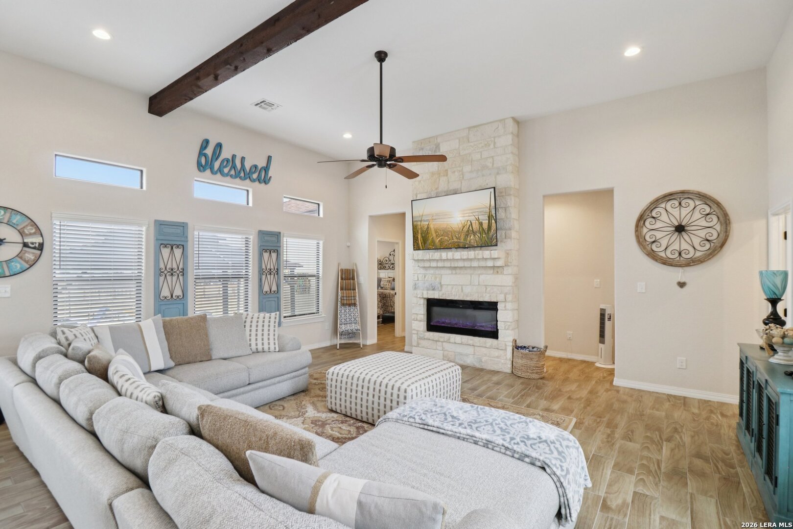 311 Abrego Lake Floresville TX 78114
