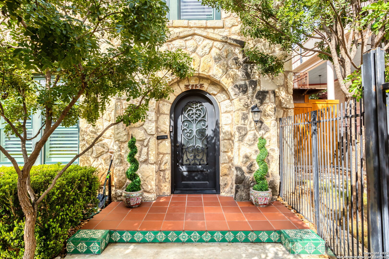 415 W Magnolia Avenue San Antonio TX 78212