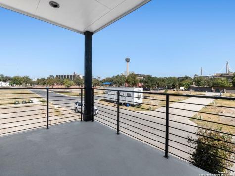 554 Mcmonigal Place San Antonio TX 78210