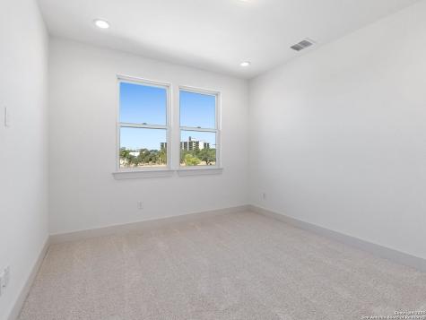 554 Mcmonigal Place San Antonio TX 78210