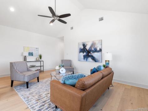 554 Mcmonigal Place San Antonio TX 78210
