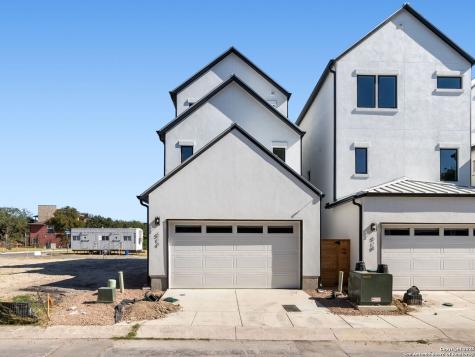 554 Mcmonigal Place San Antonio TX 78210