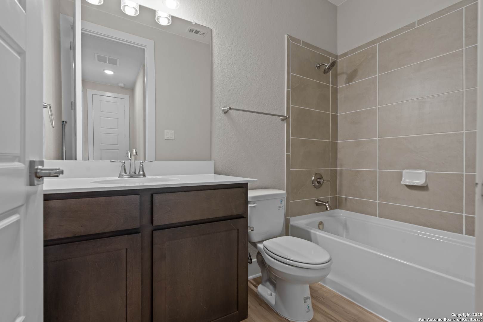 310 Vamanos Boerne TX 78006