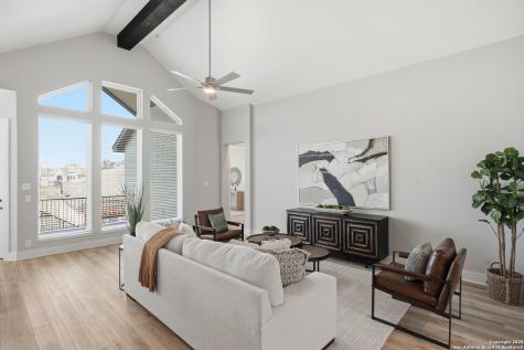 310 Vamanos Boerne TX 78006