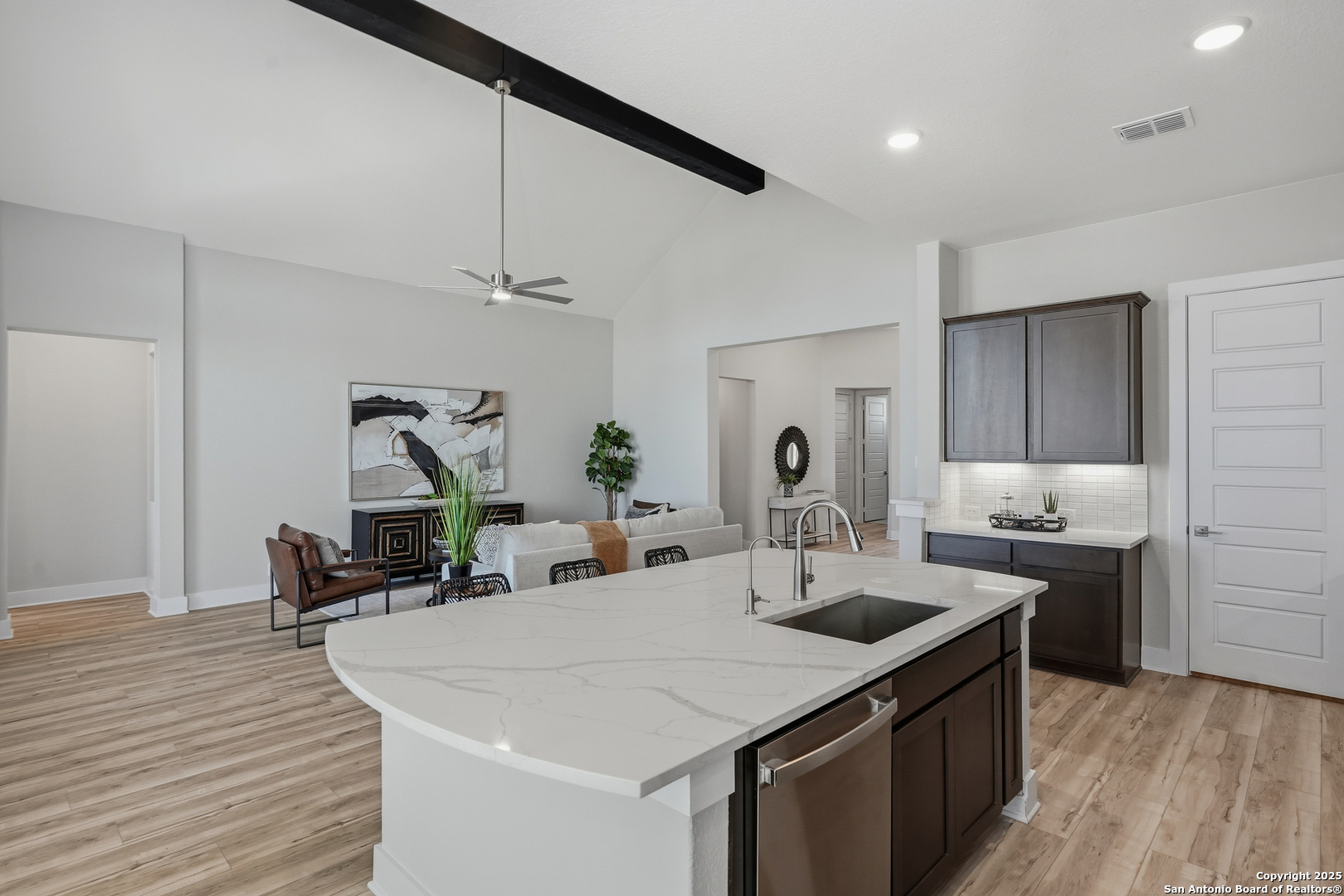 310 Vamanos Boerne TX 78006