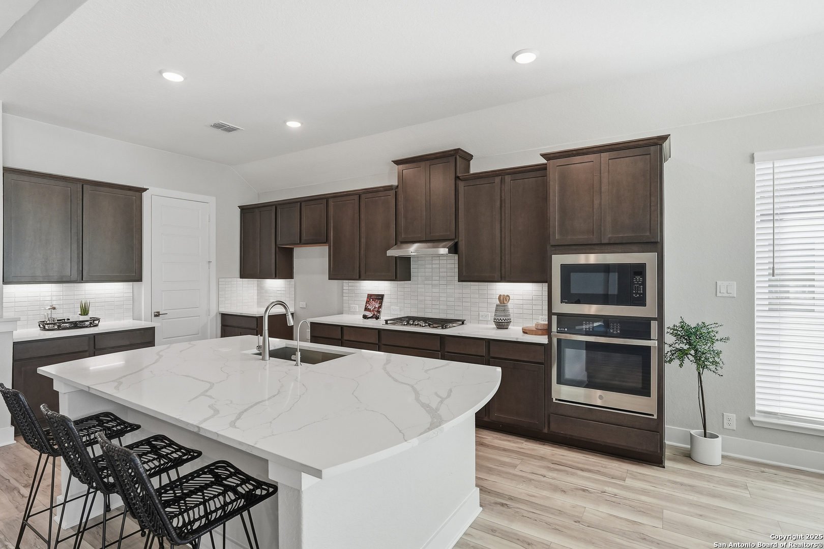 310 Vamanos Boerne TX 78006