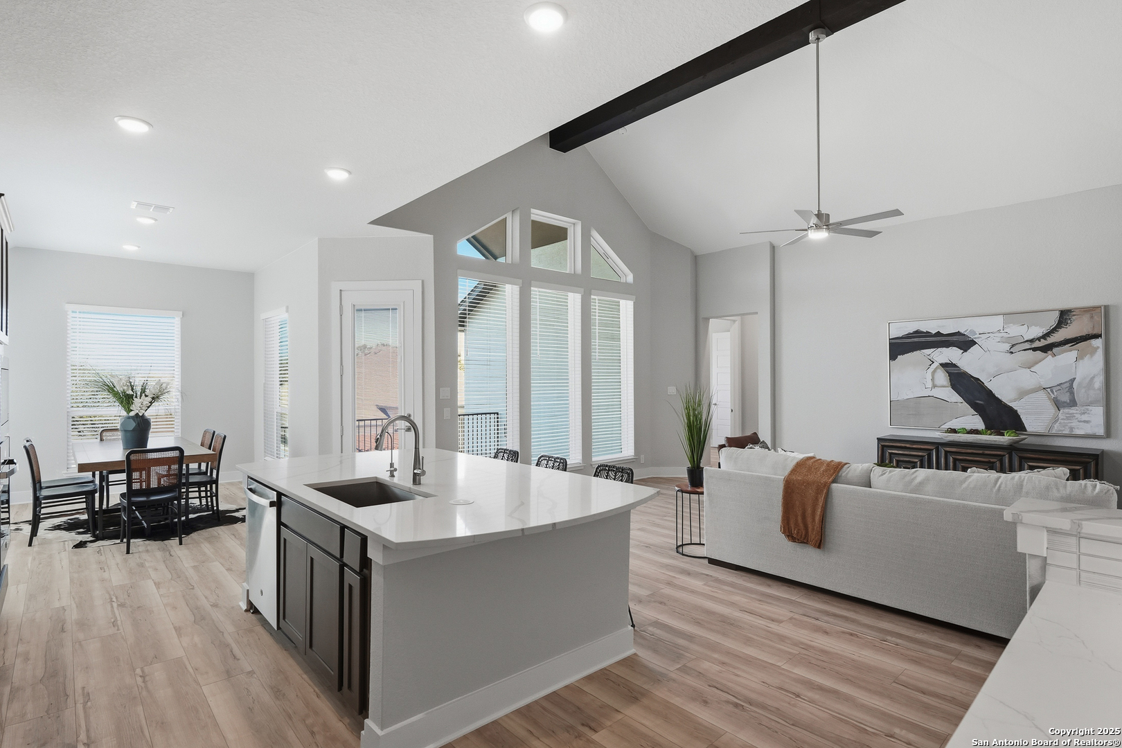 310 Vamanos Boerne TX 78006