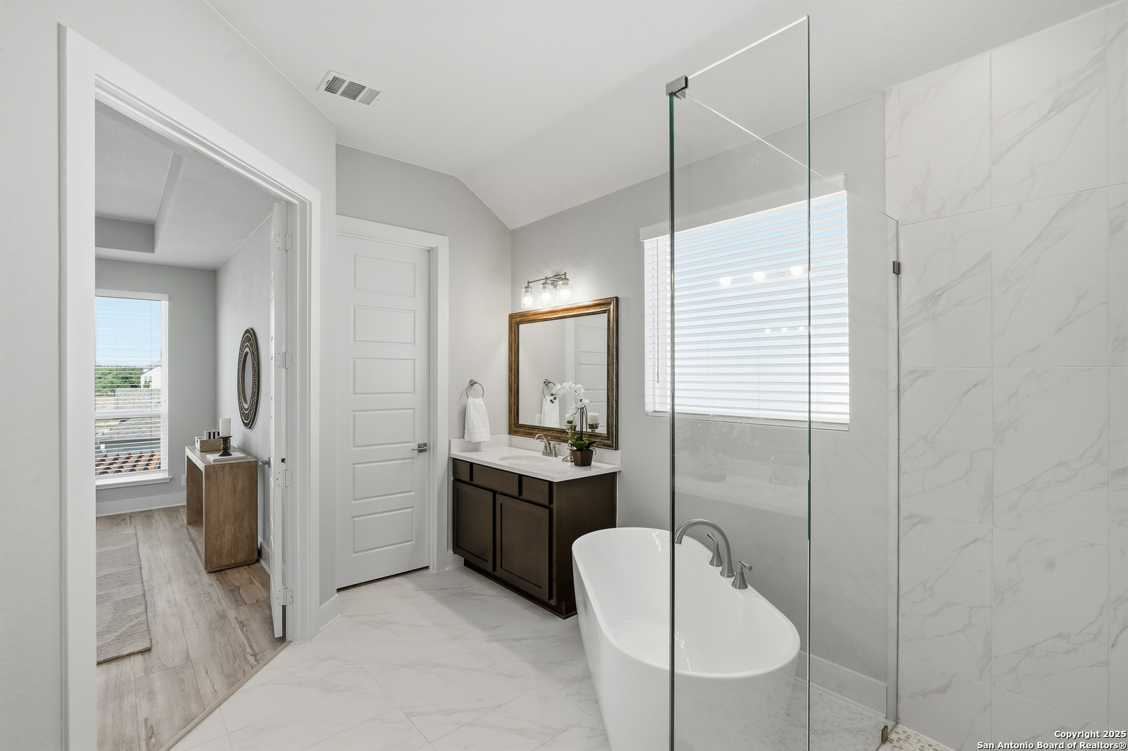 310 Vamanos Boerne TX 78006