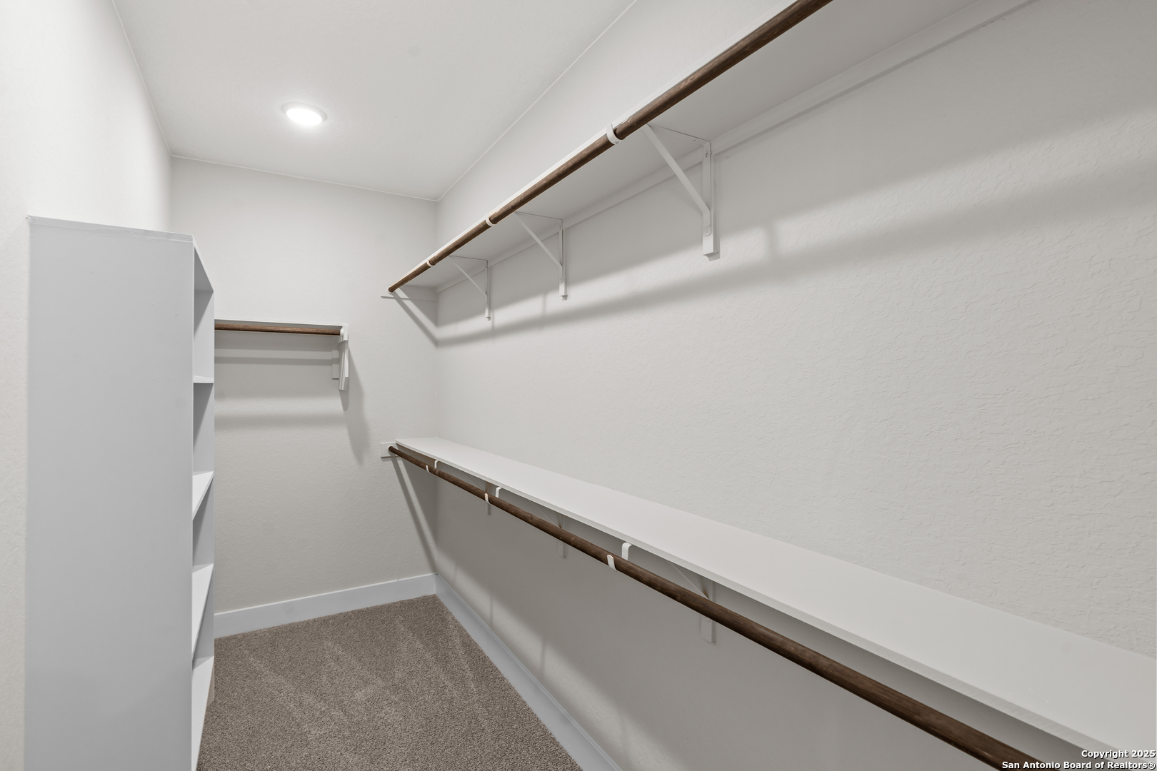 310 Vamanos Boerne TX 78006