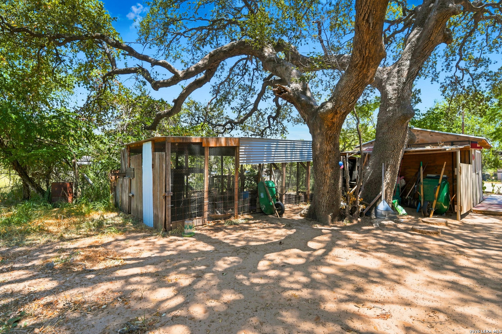735 Park Street Pleasanton TX 78064