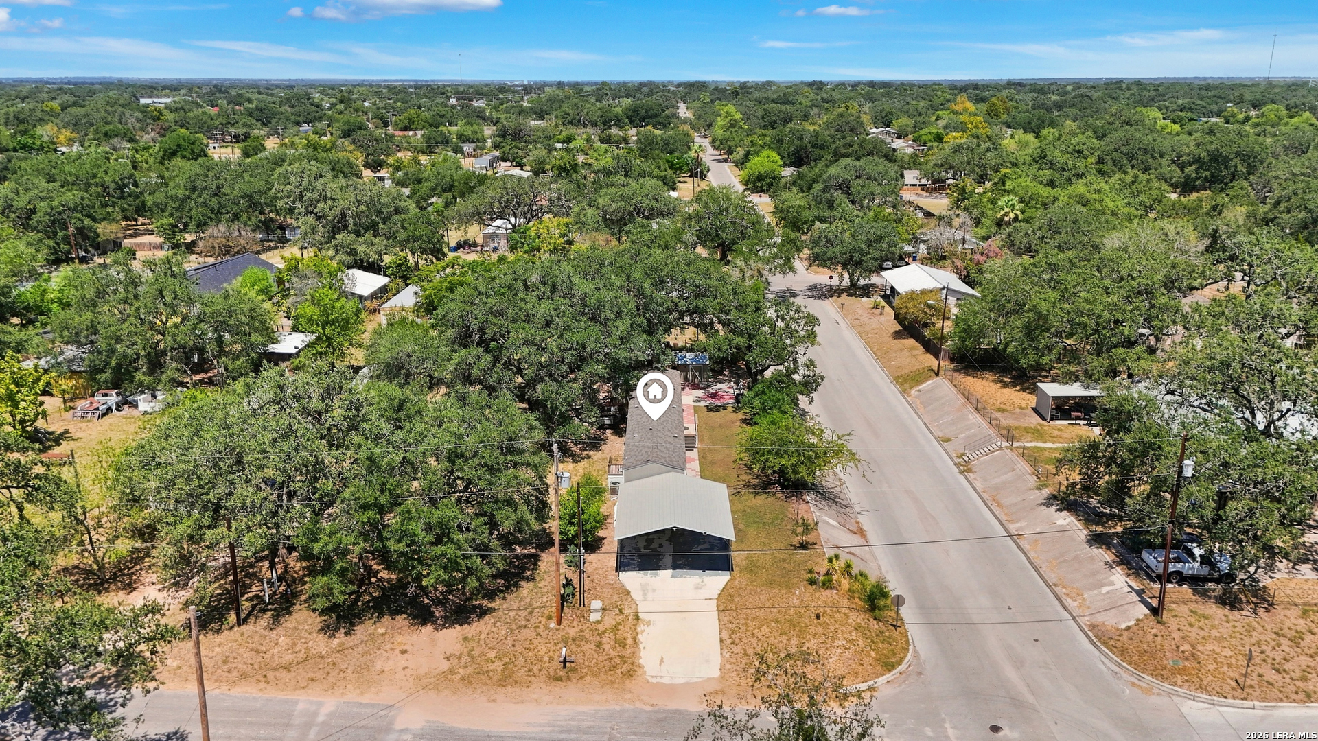 735 Park Street Pleasanton TX 78064