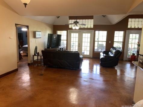 208 Scenic Mountain Drive Lakehills TX 78063