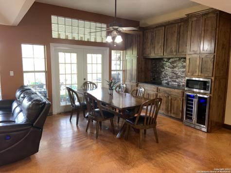 208 Scenic Mountain Drive Lakehills TX 78063