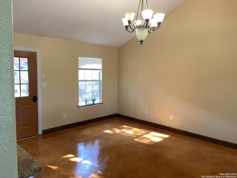 208 Scenic Mountain Drive Lakehills TX 78063