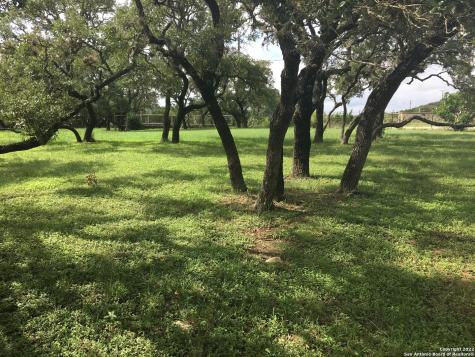 208 Scenic Mountain Drive Lakehills TX 78063