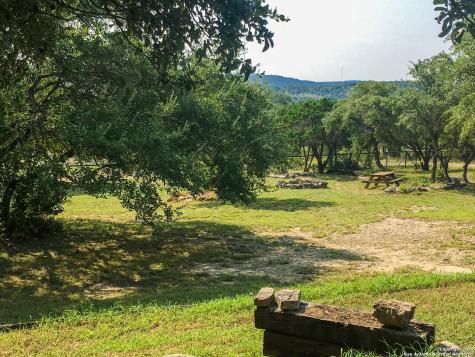 208 Scenic Mountain Drive Lakehills TX 78063