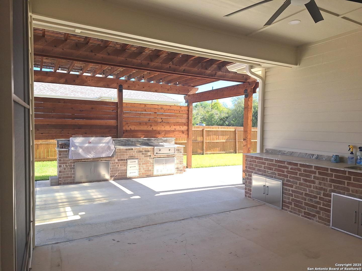 15504 Capri Selma TX 78154