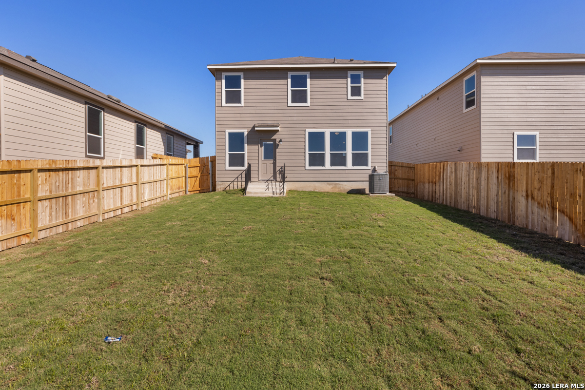 9556 Griffith Run Converse TX 78109
