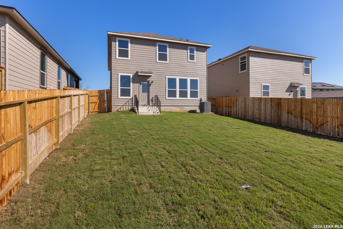 9556 Griffith Run Converse TX 78109