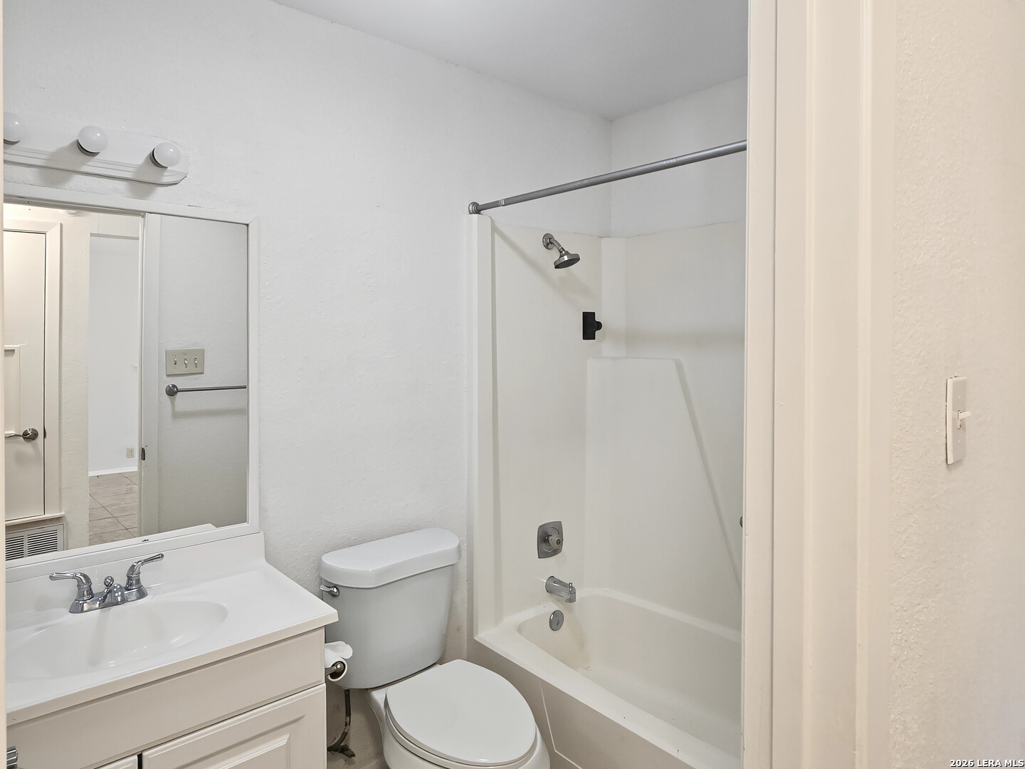 5847 Cliffmont Drive San Antonio TX 78250