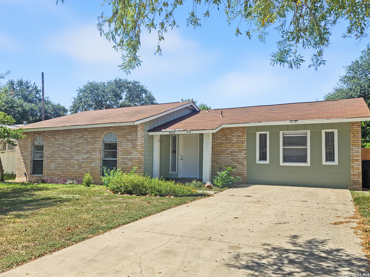 5847 Cliffmont Drive San Antonio TX 78250
