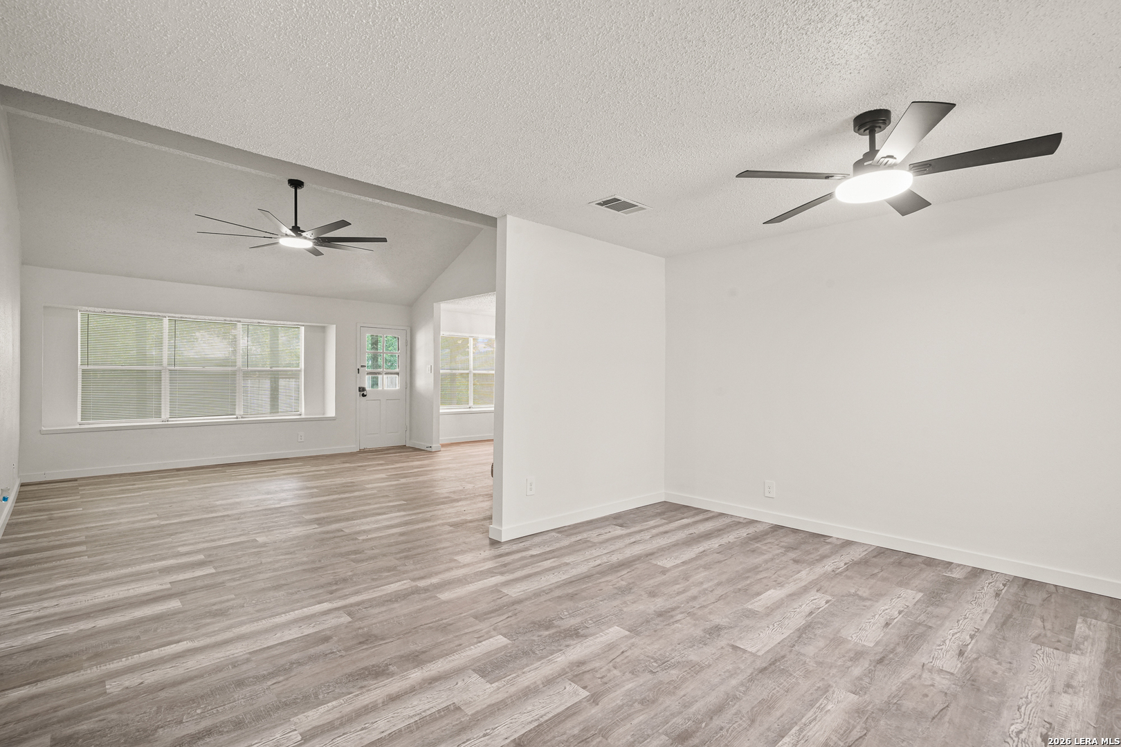 134 High Oak Universal City TX 78148